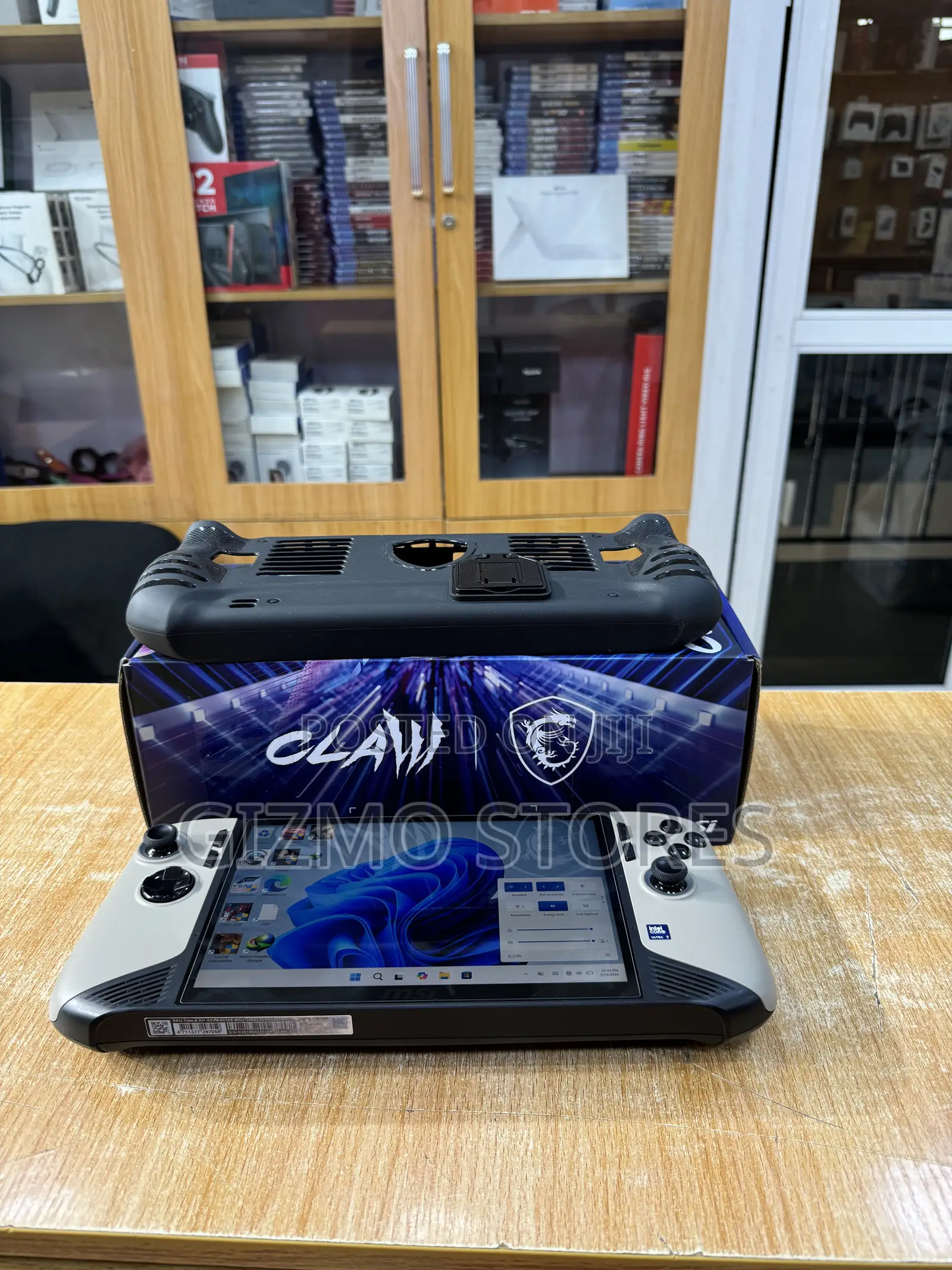 Open Box MSI Claw 8 A1 + A2VM Core Ultra 7 32gb/1tb