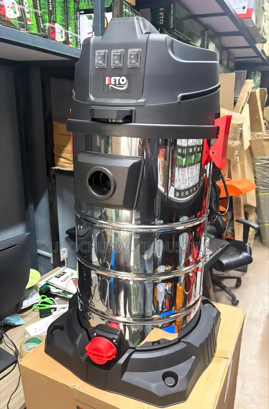 Reto Vacuum Cleaner 80L