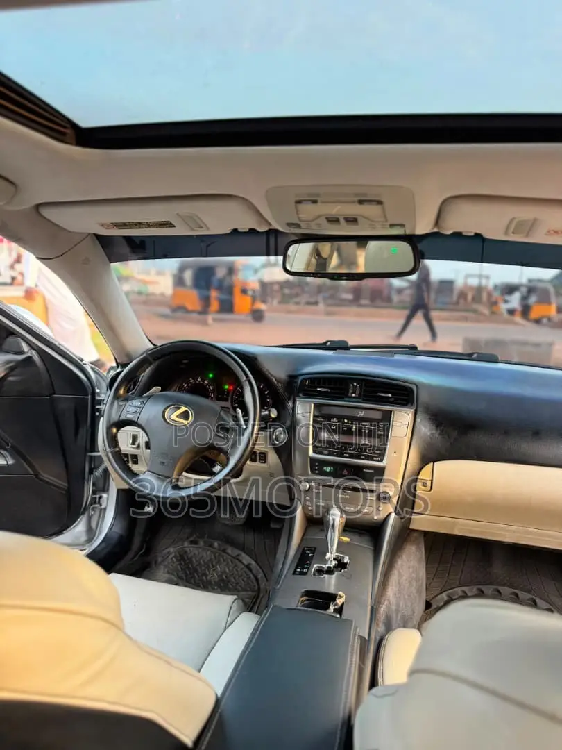 Lexus IS 2009 Silver