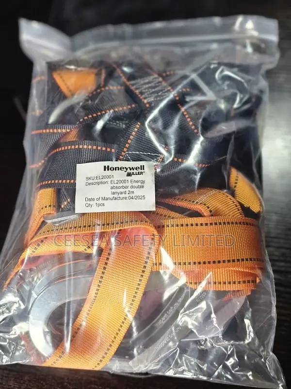 Safety Harness Fall Protection Kit: Full Body Roofing Harnesses