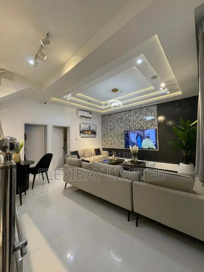 Furnished 4bdrm Townhouse / Terrace in Osapa london for rent