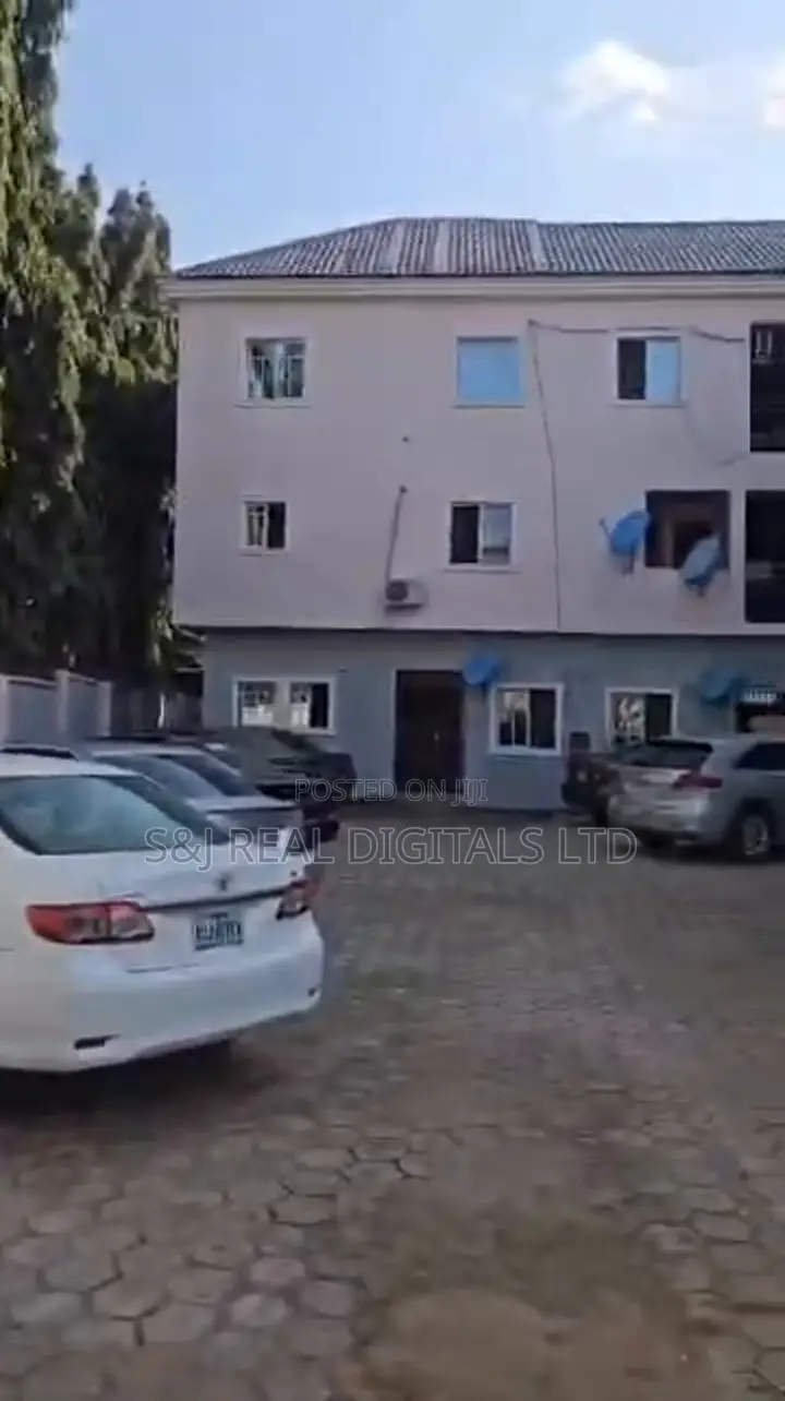 18bdrm Block of Flats in Kubwa for sale