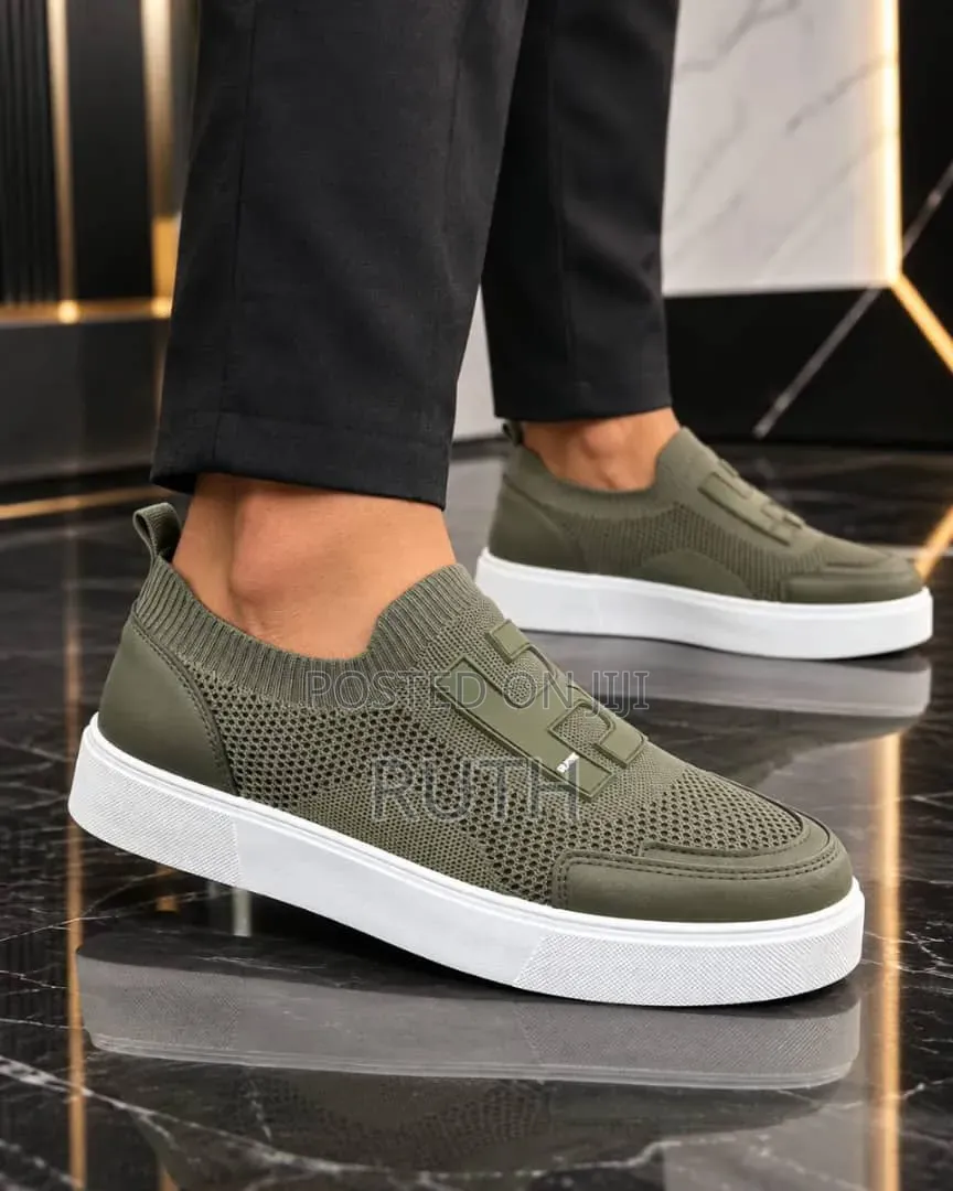 Premium Men’s Slip-on Sneakers