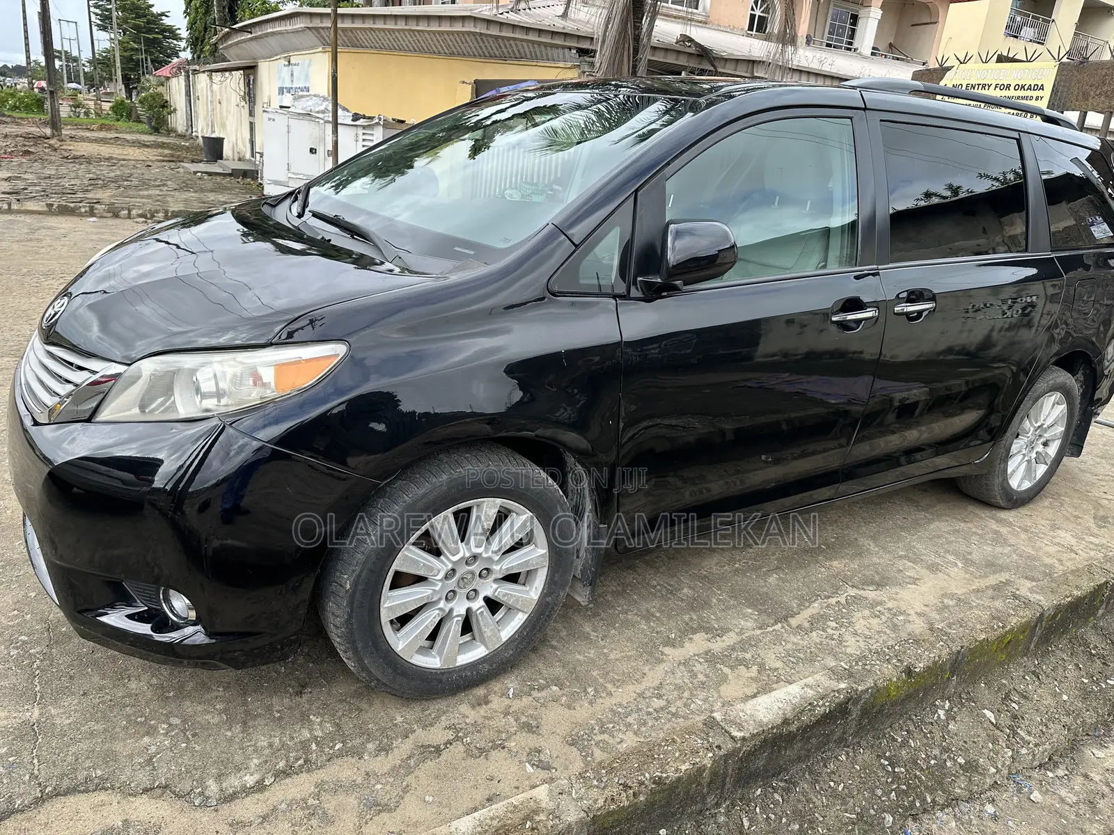 Toyota Sienna 2017 Black