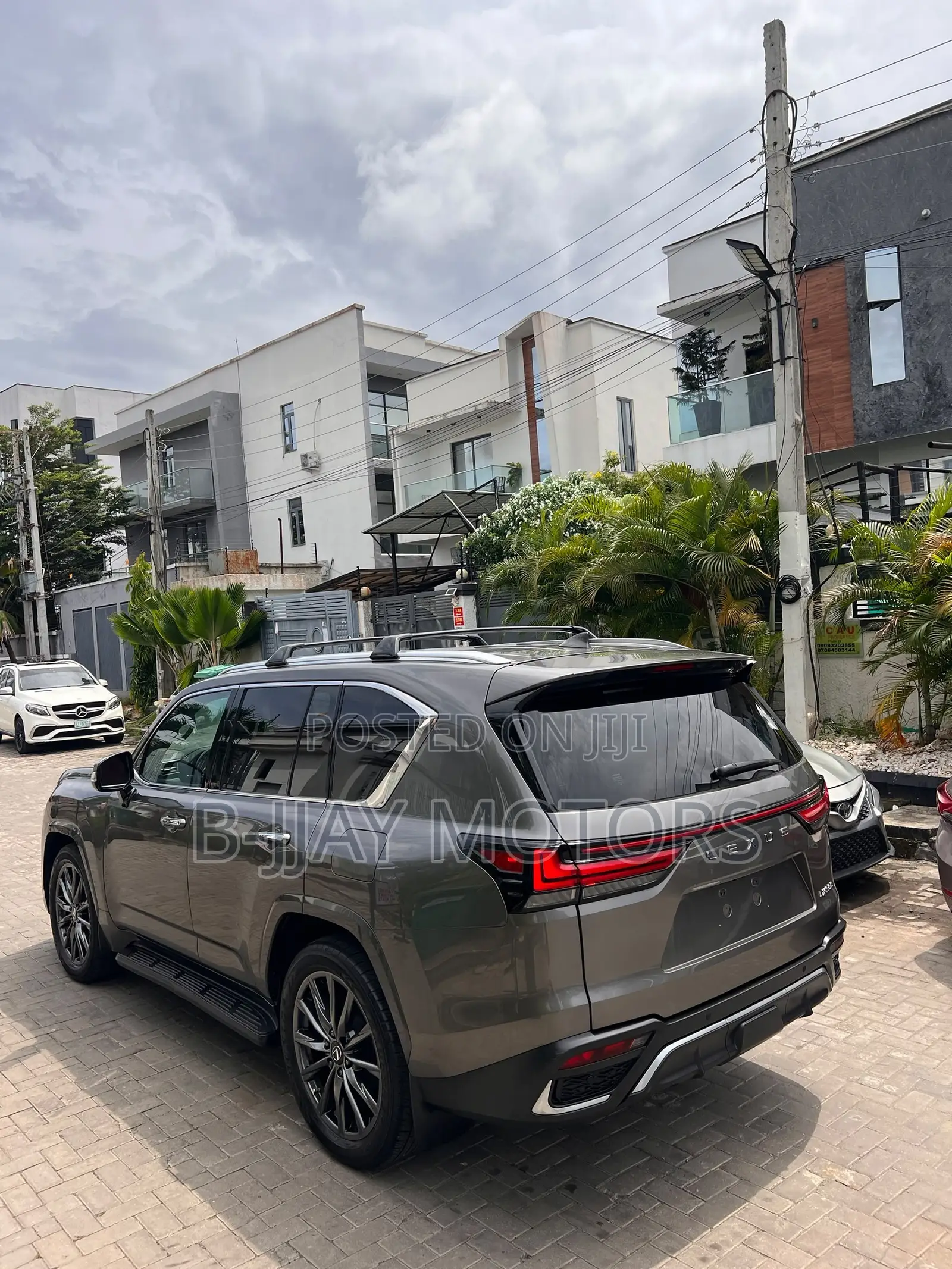 Lexus LX 600 2022 Gray