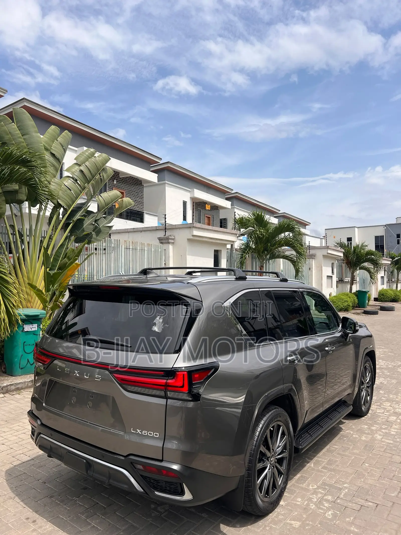 Lexus LX 600 2022 Gray