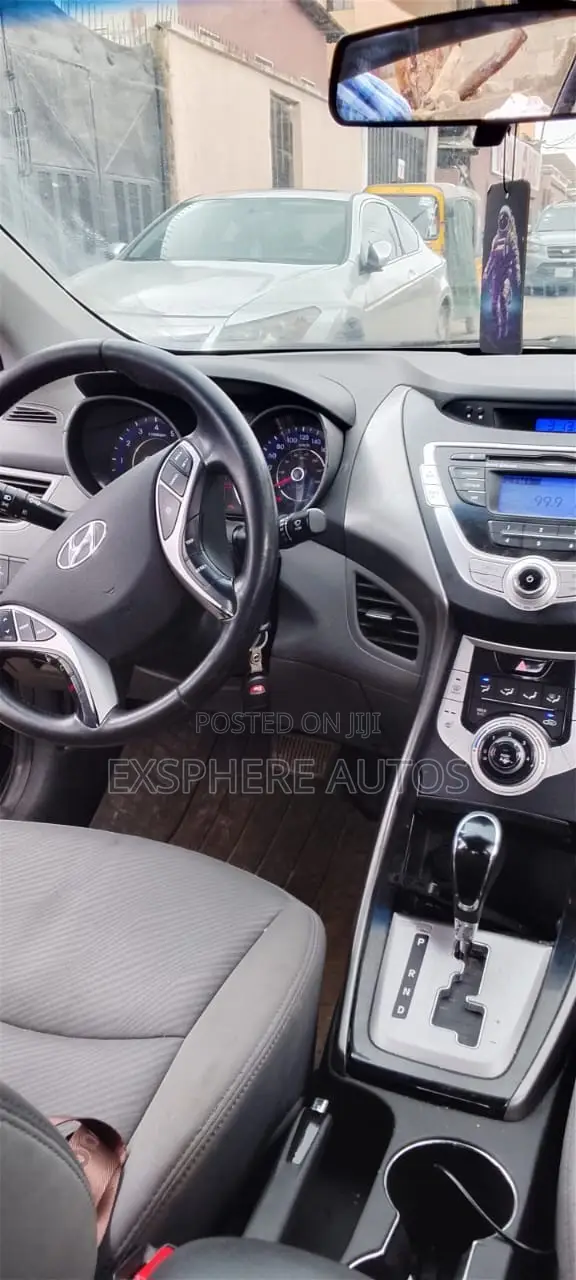 Hyundai Elantra 2011 Black