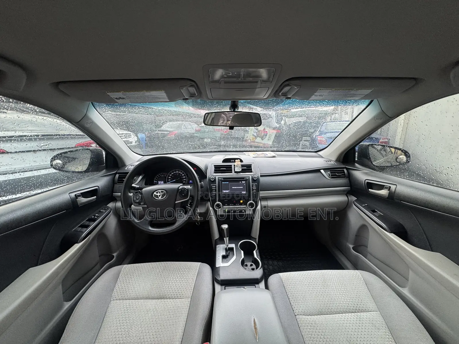 Toyota Camry LE 4dr Sedan (2.5L 4cyl 6A) 2014 Gray