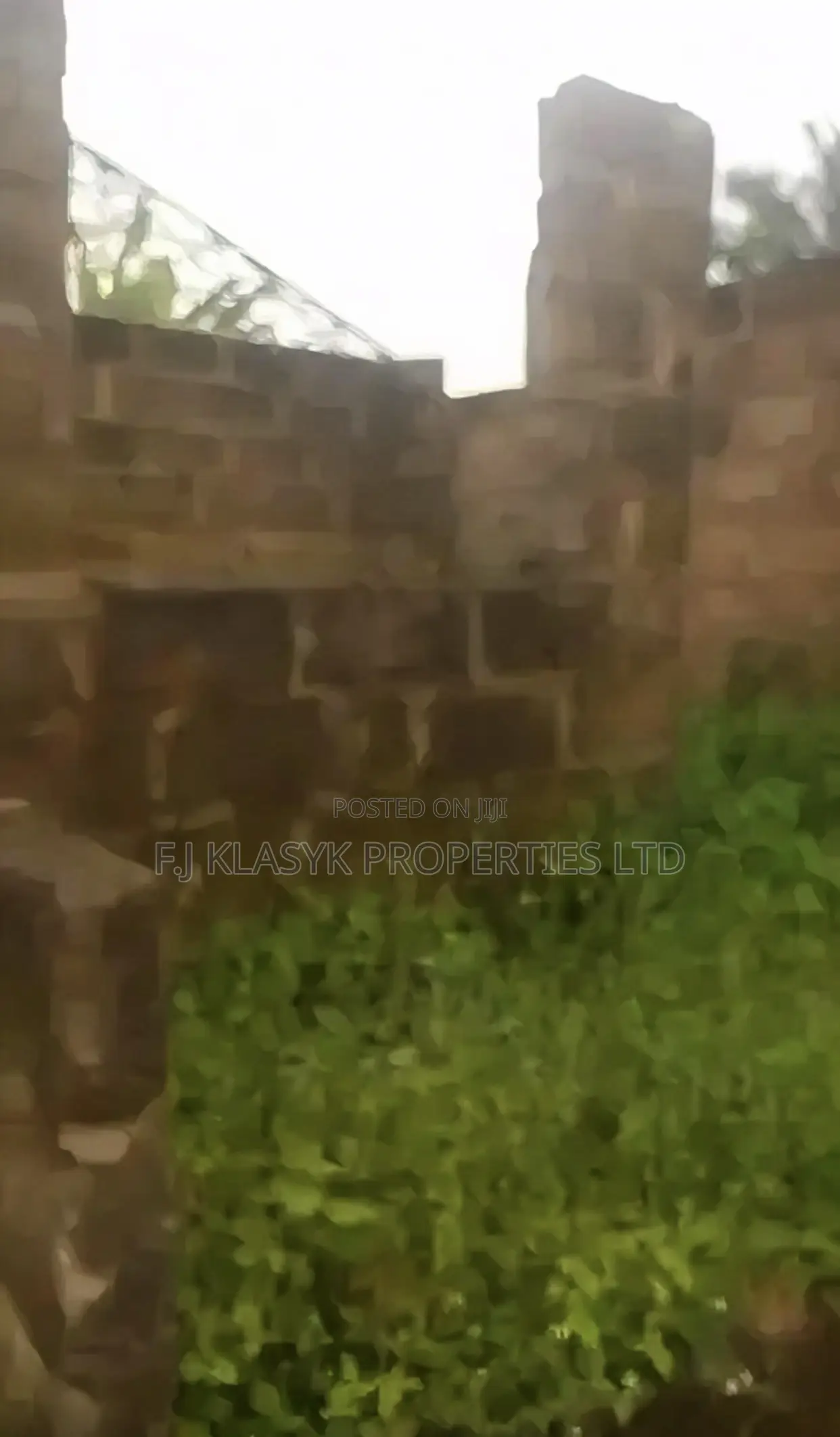 6bdrm Block of Flats in Benin City for sale