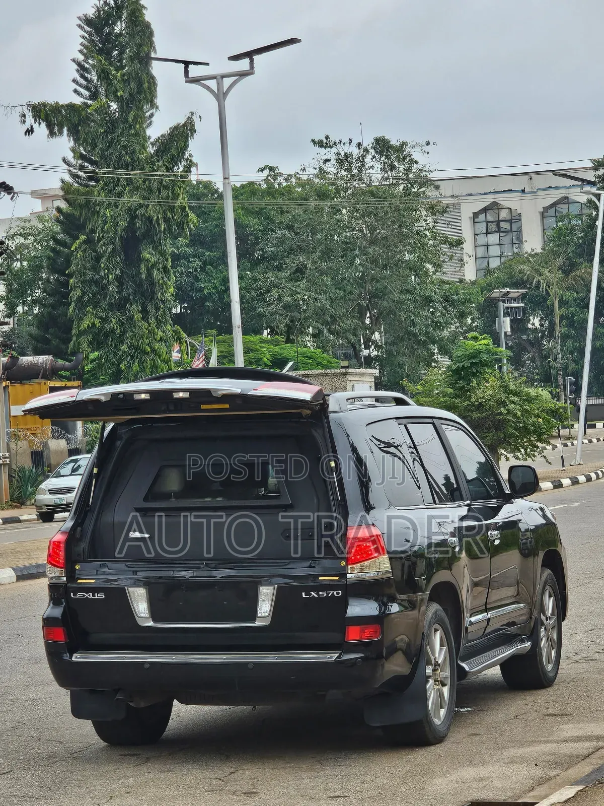 Lexus LX 570 2012 Black