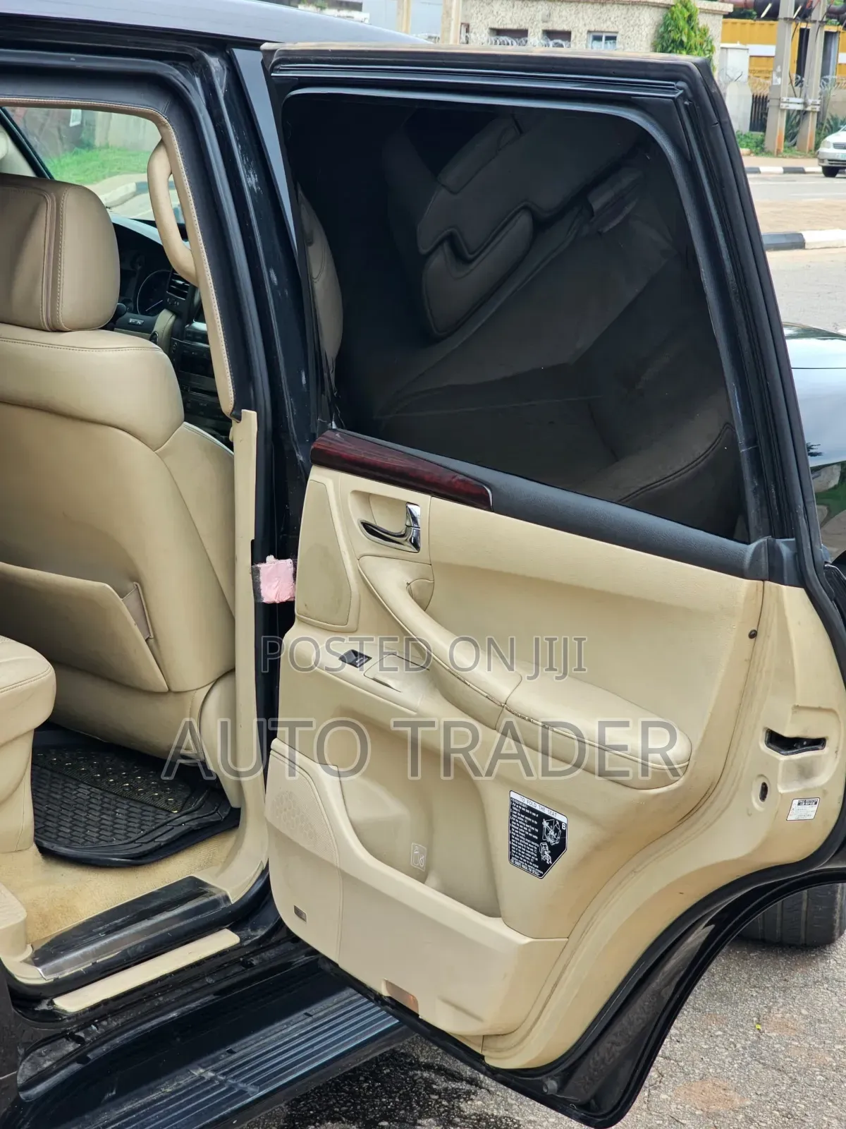 Lexus LX 570 2012 Black