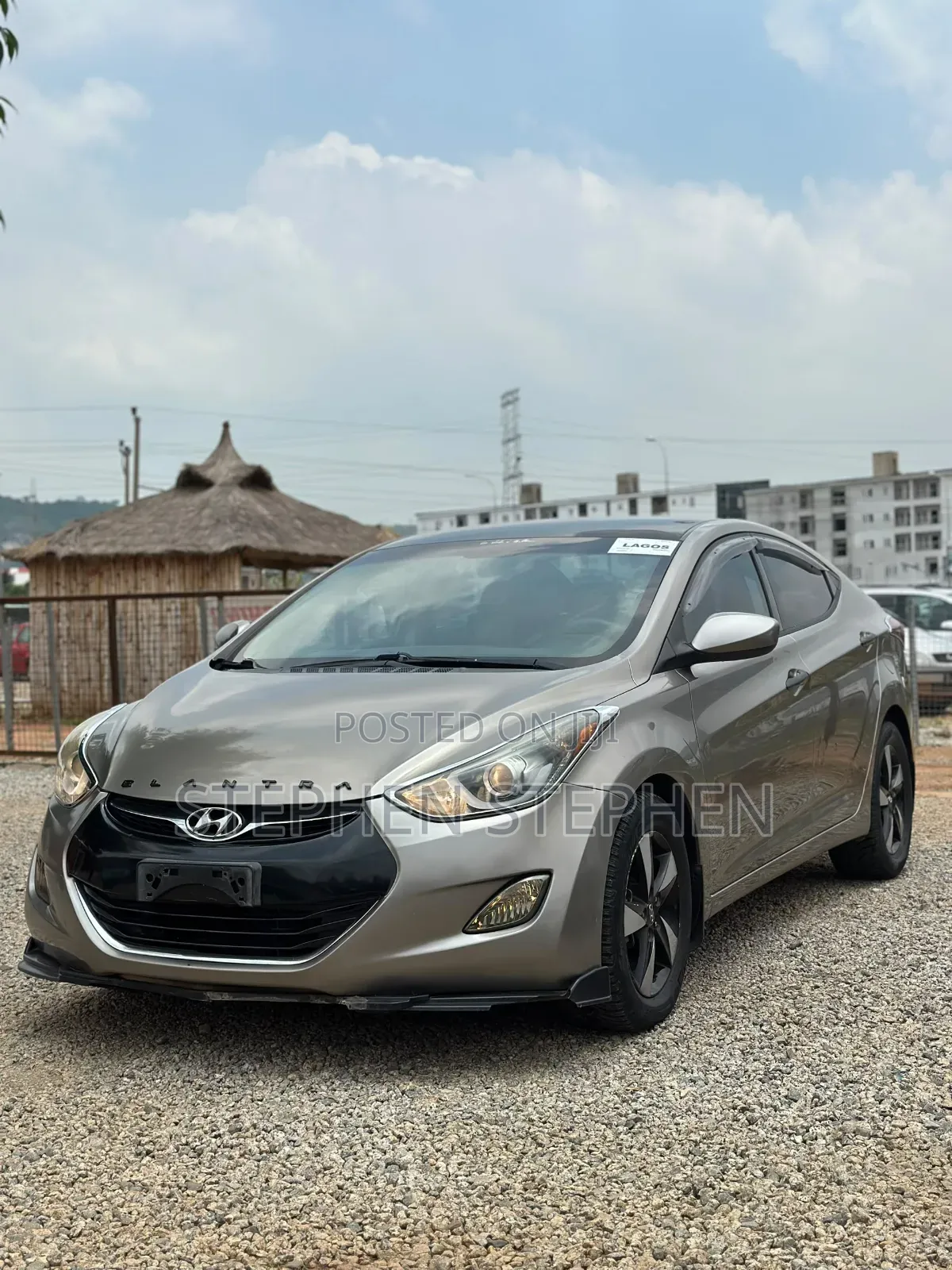 Hyundai Elantra 2013 Gold