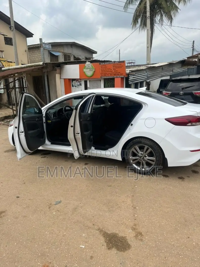 Hyundai Elantra ECO 2018 White