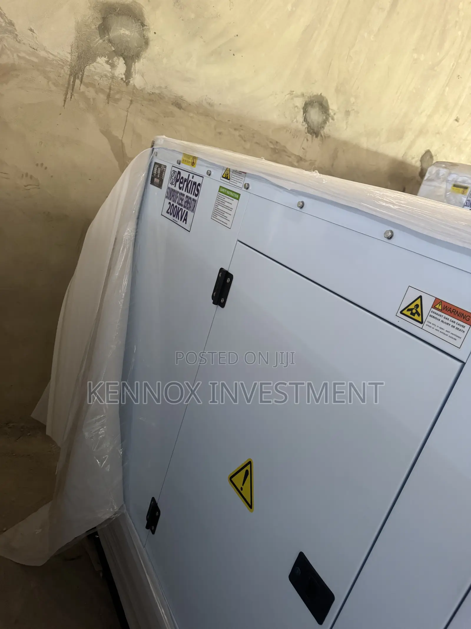 Quality 200KVA Perkins Soundproof Diesel Generator