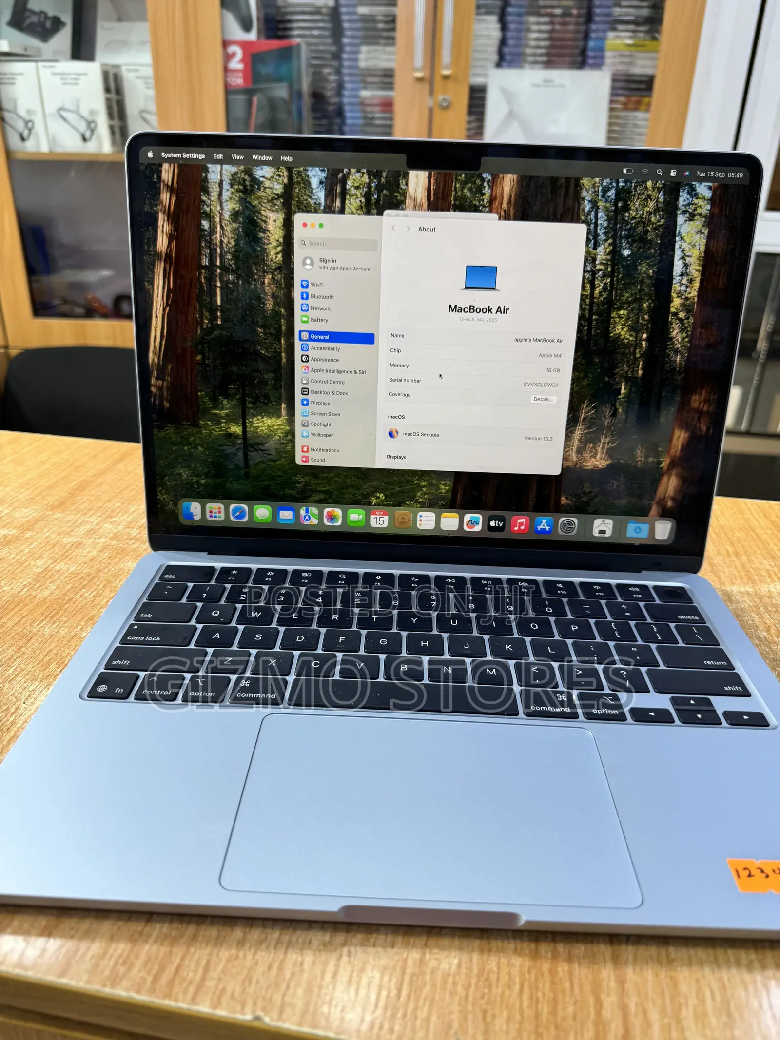 Laptop Apple MacBook Air 2025 M4 16GB Apple M4 SSD 256GB