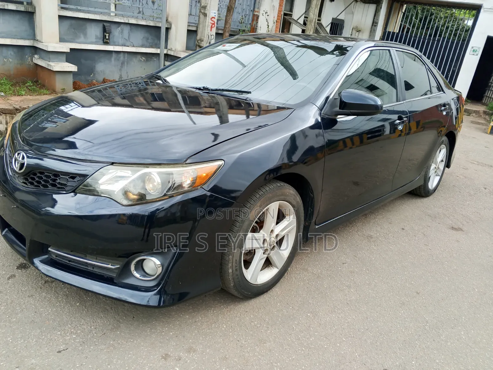 Toyota Camry 2012 Gray