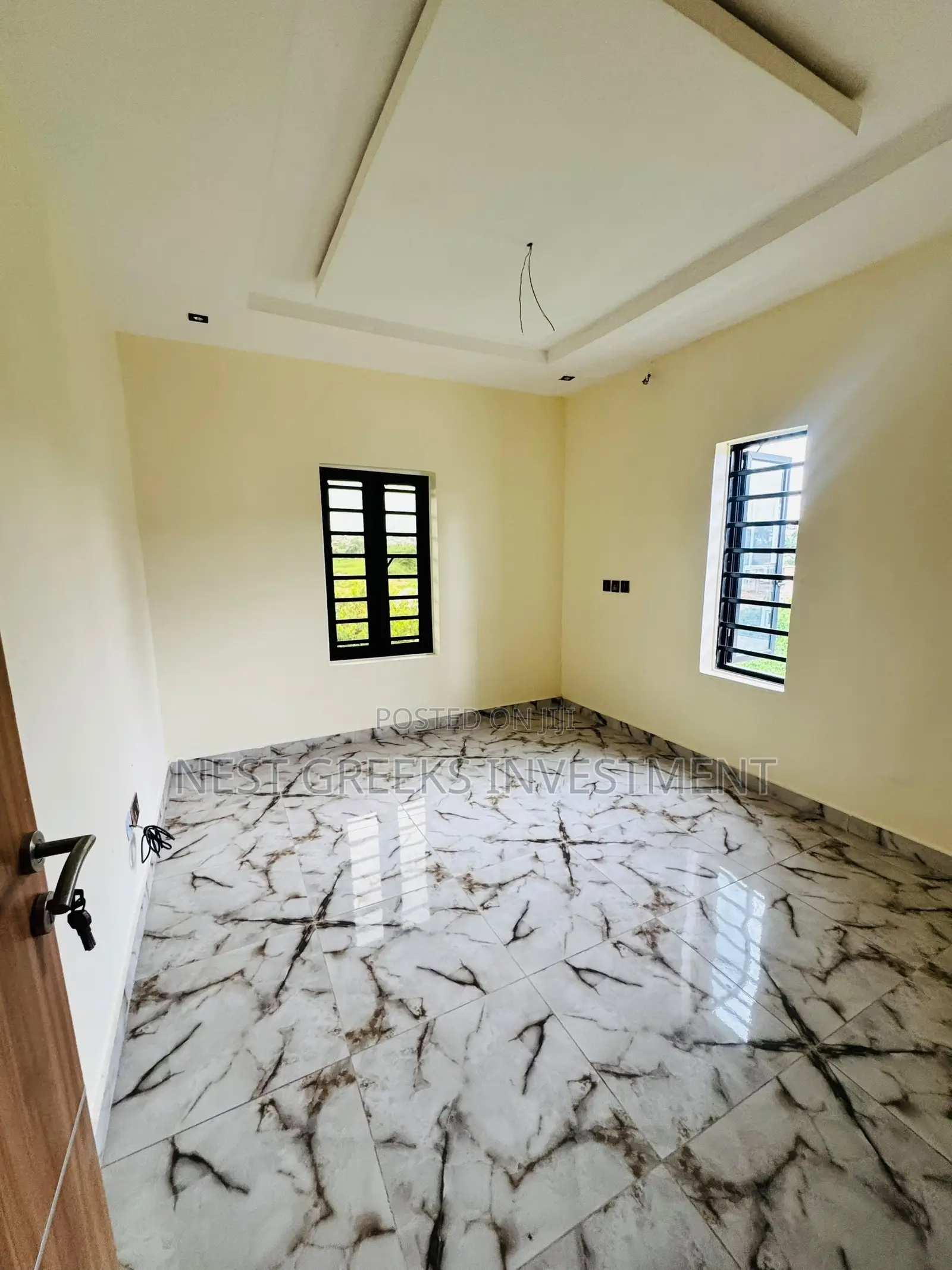 4bdrm Duplex in Ogba for sale