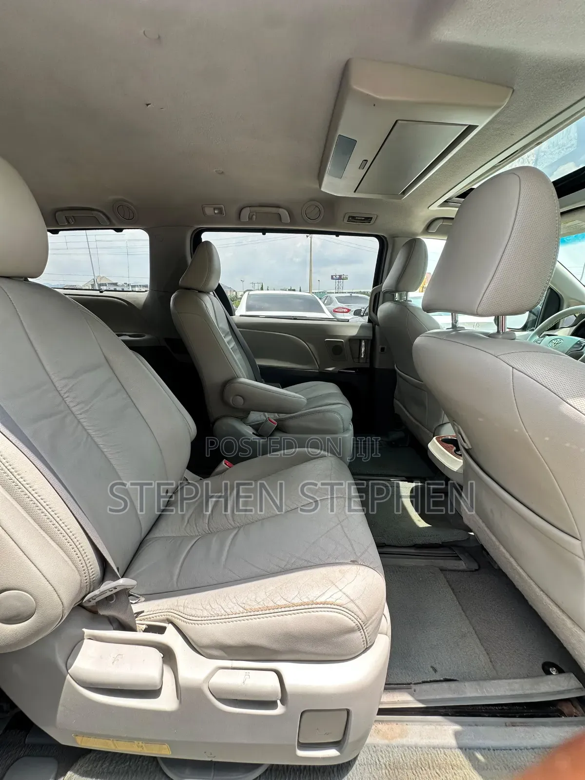 Toyota Sienna 2010 Brown