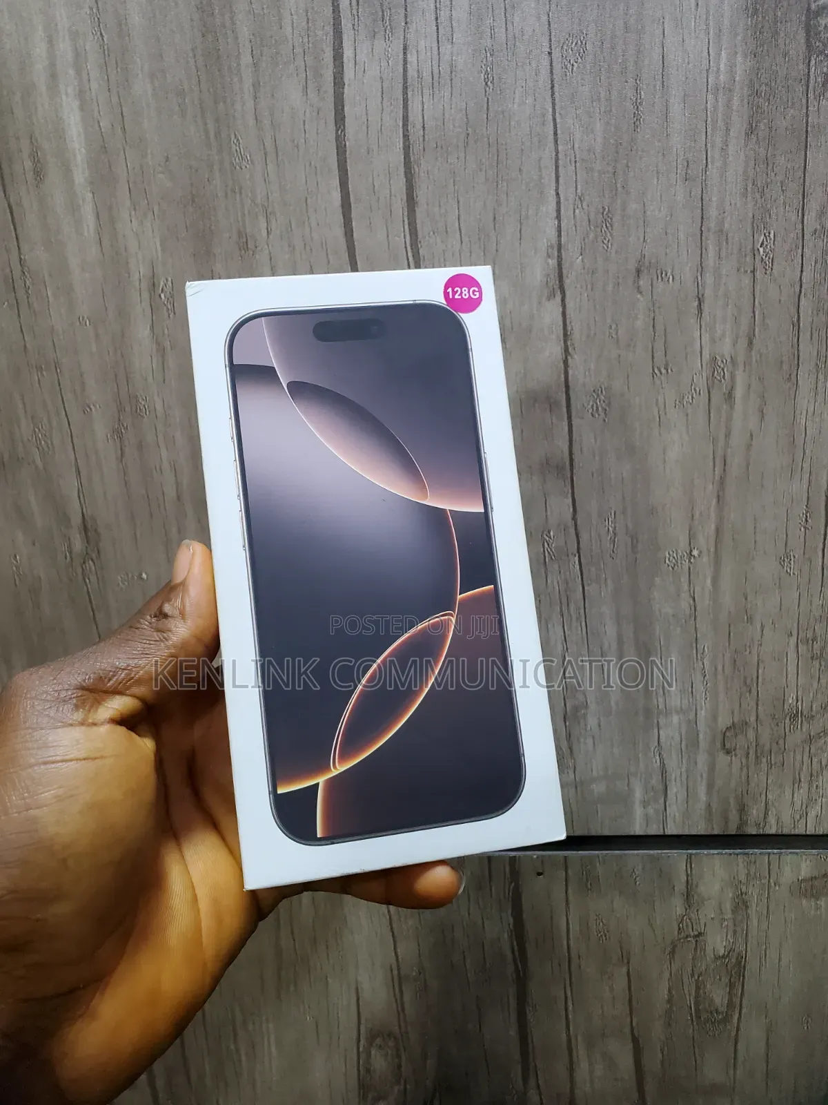 New Apple iPhone 16 Pro 128 GB Gold