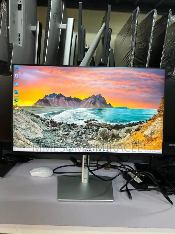 Dell P2725H - 27-Inch Full HD (1920 × 1080) IPS Frameless Monitor