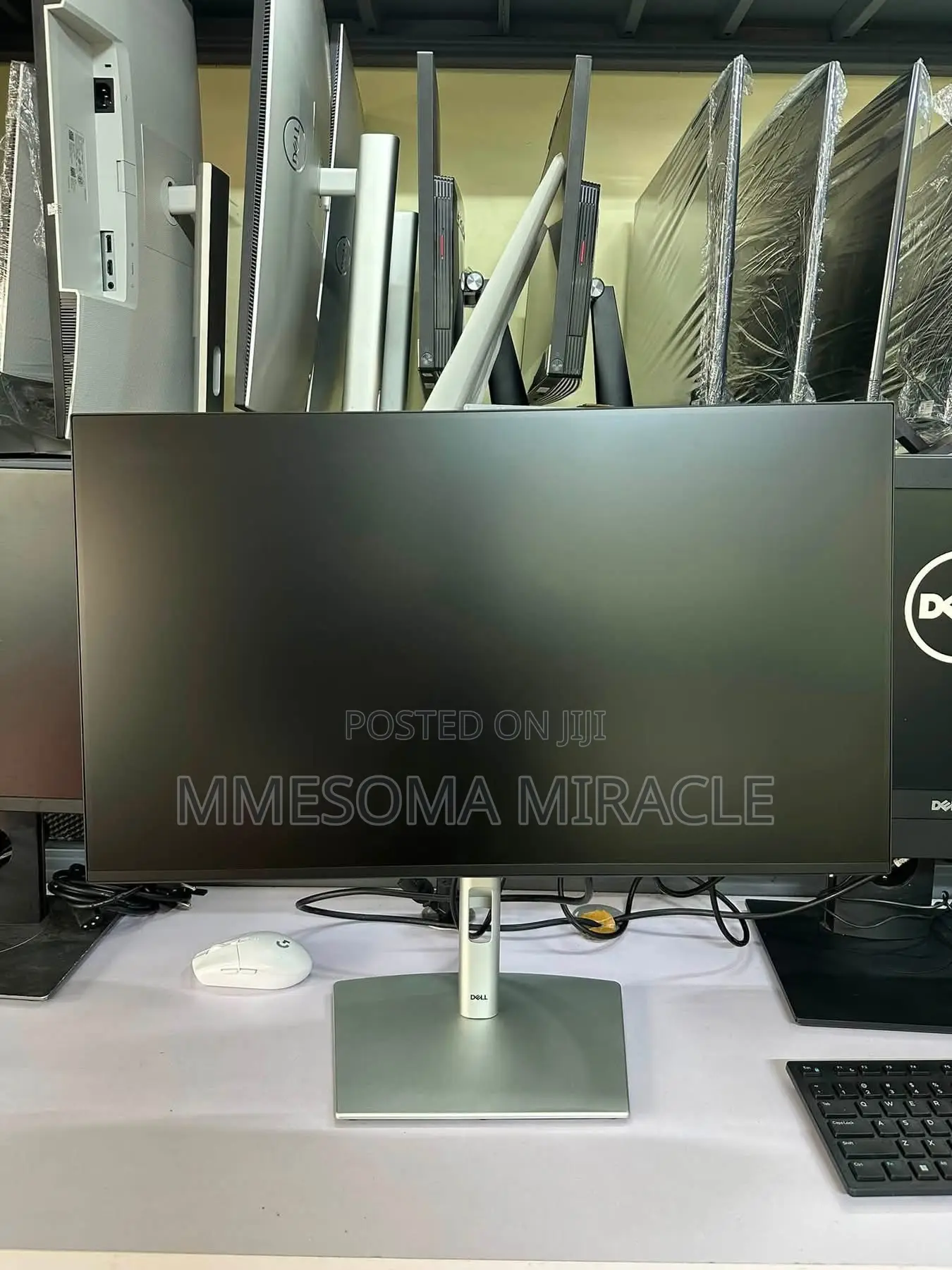 Dell P2725H - 27-Inch Full HD (1920 × 1080) IPS Frameless Monitor