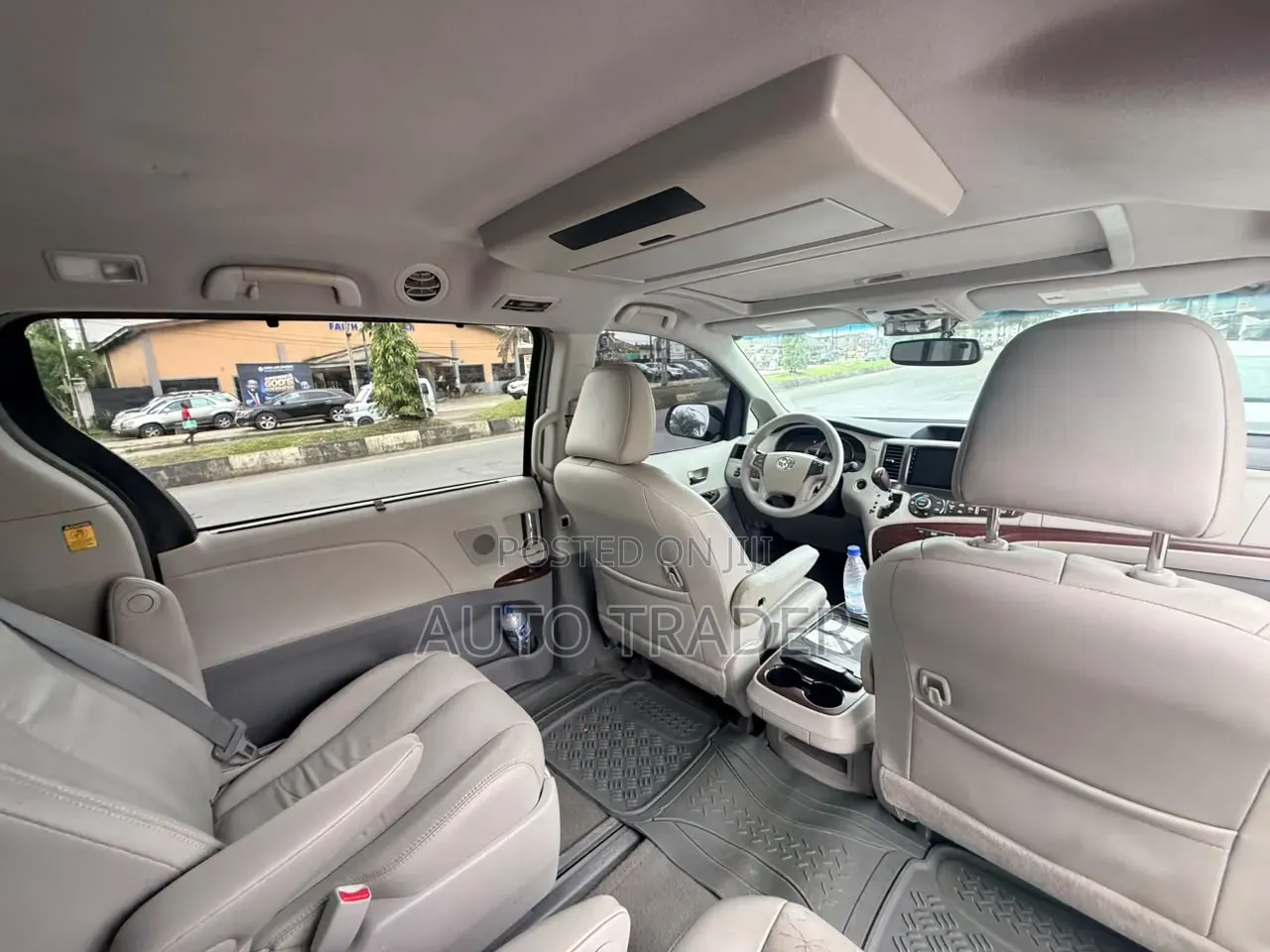 Toyota Sienna 2015 Gray