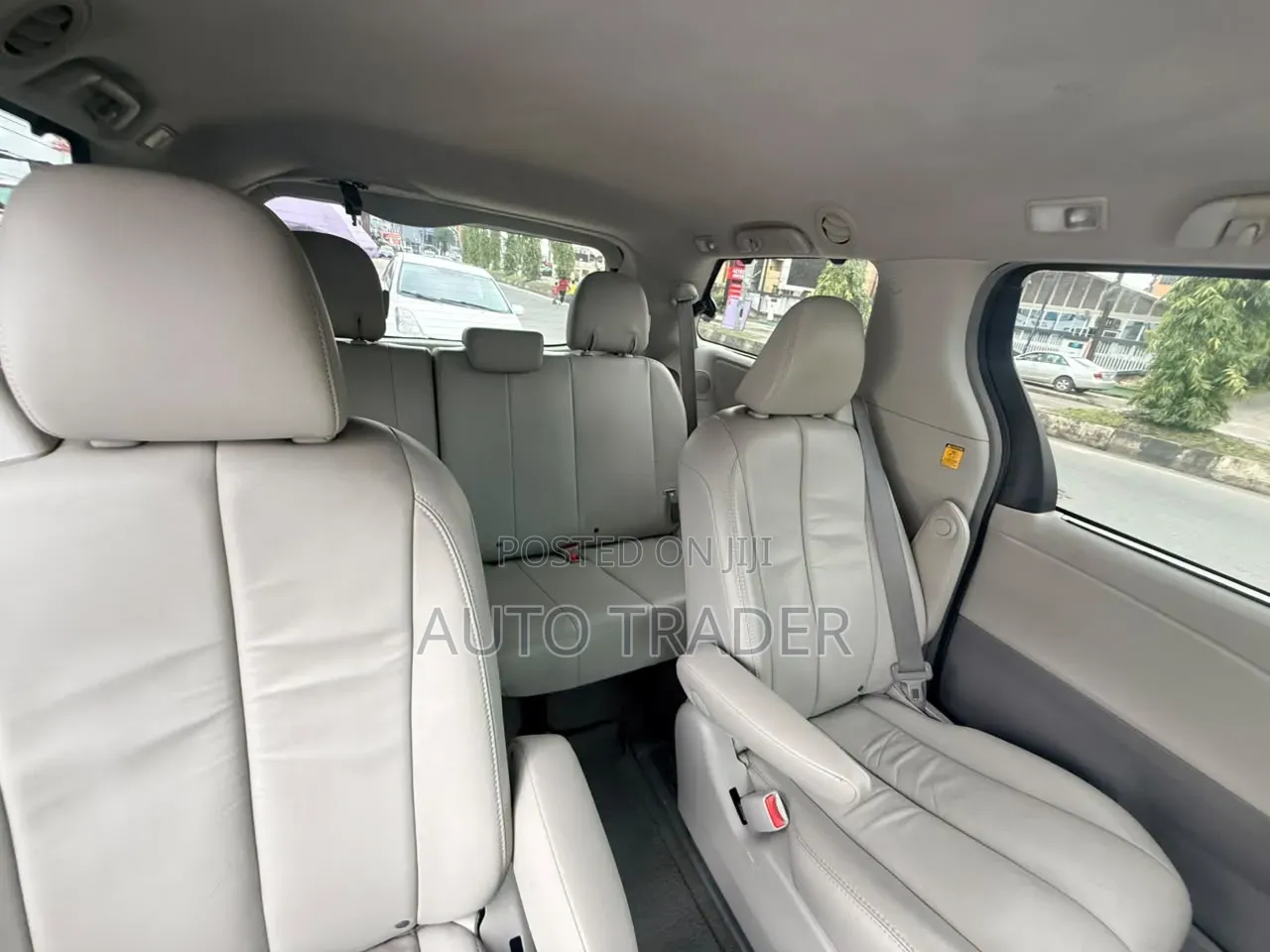 Toyota Sienna 2015 Gray