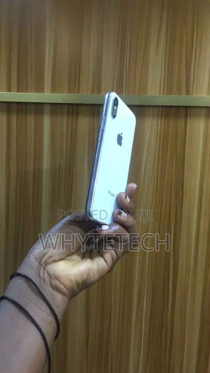 Apple iPhone X 64 GB White