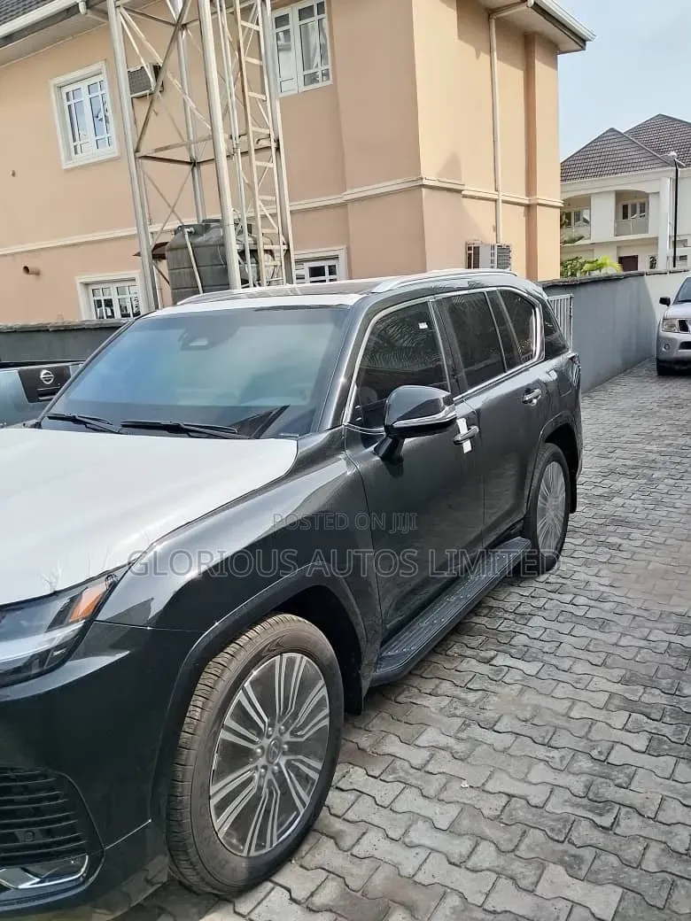 Lexus LX 600 2023 Black