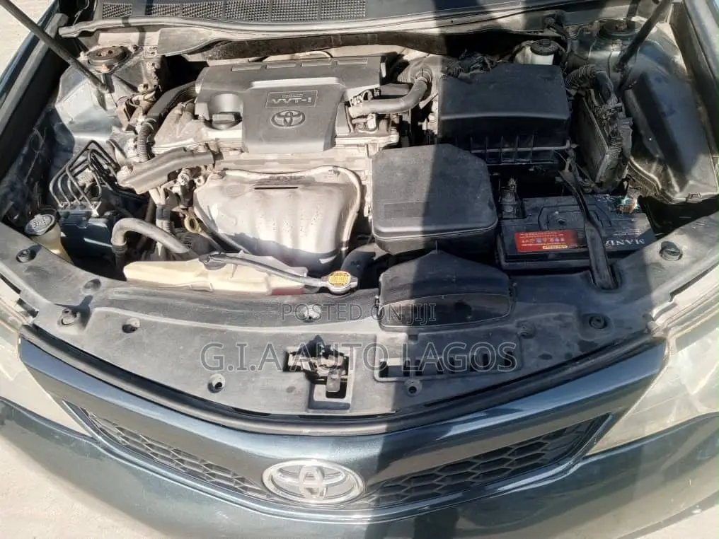 Toyota Camry SE 4dr Sedan (2.5L 4cyl 6A) 2013 Black