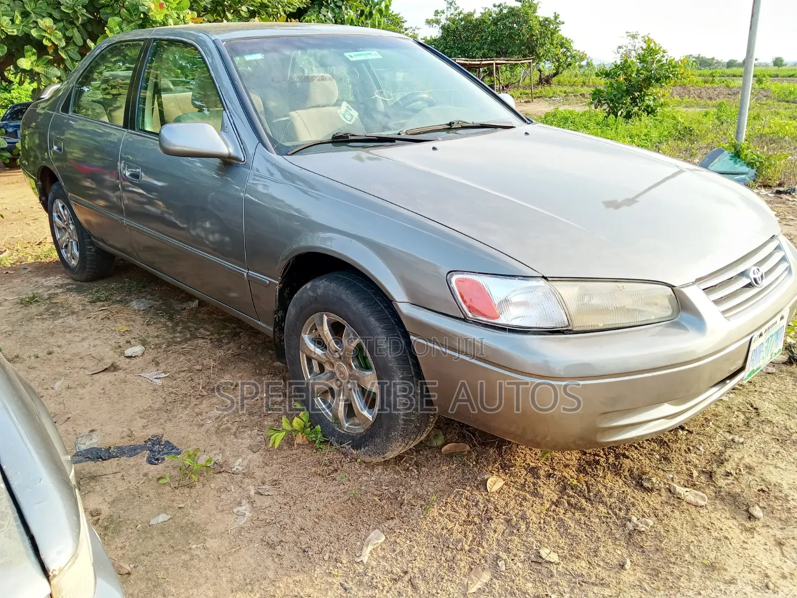 Toyota Camry Automatic 1999 Gray