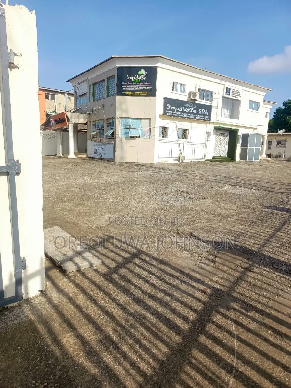 5bdrm Block of Flats in Idimu for sale