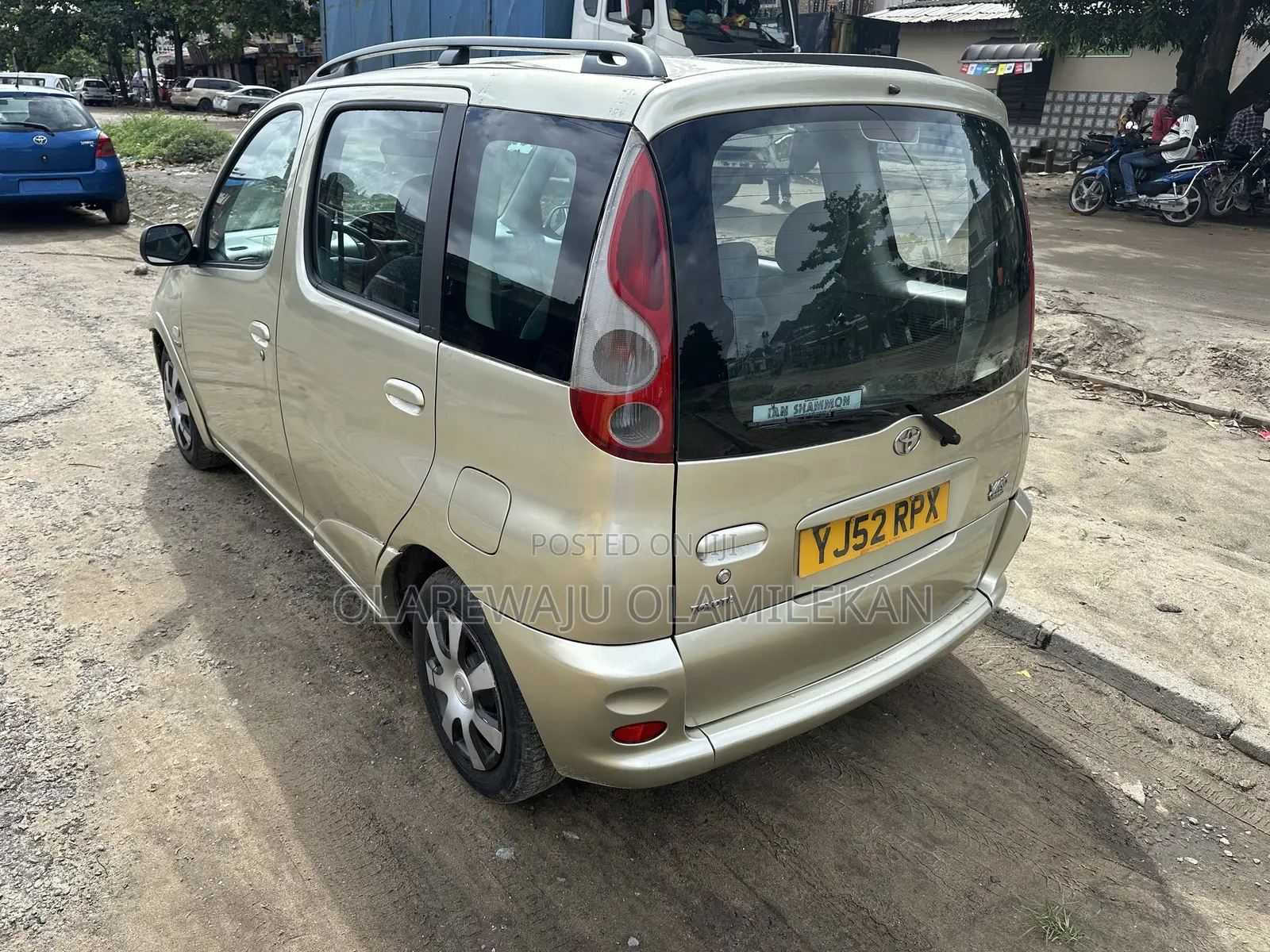 Toyota Yaris 2003 Gold