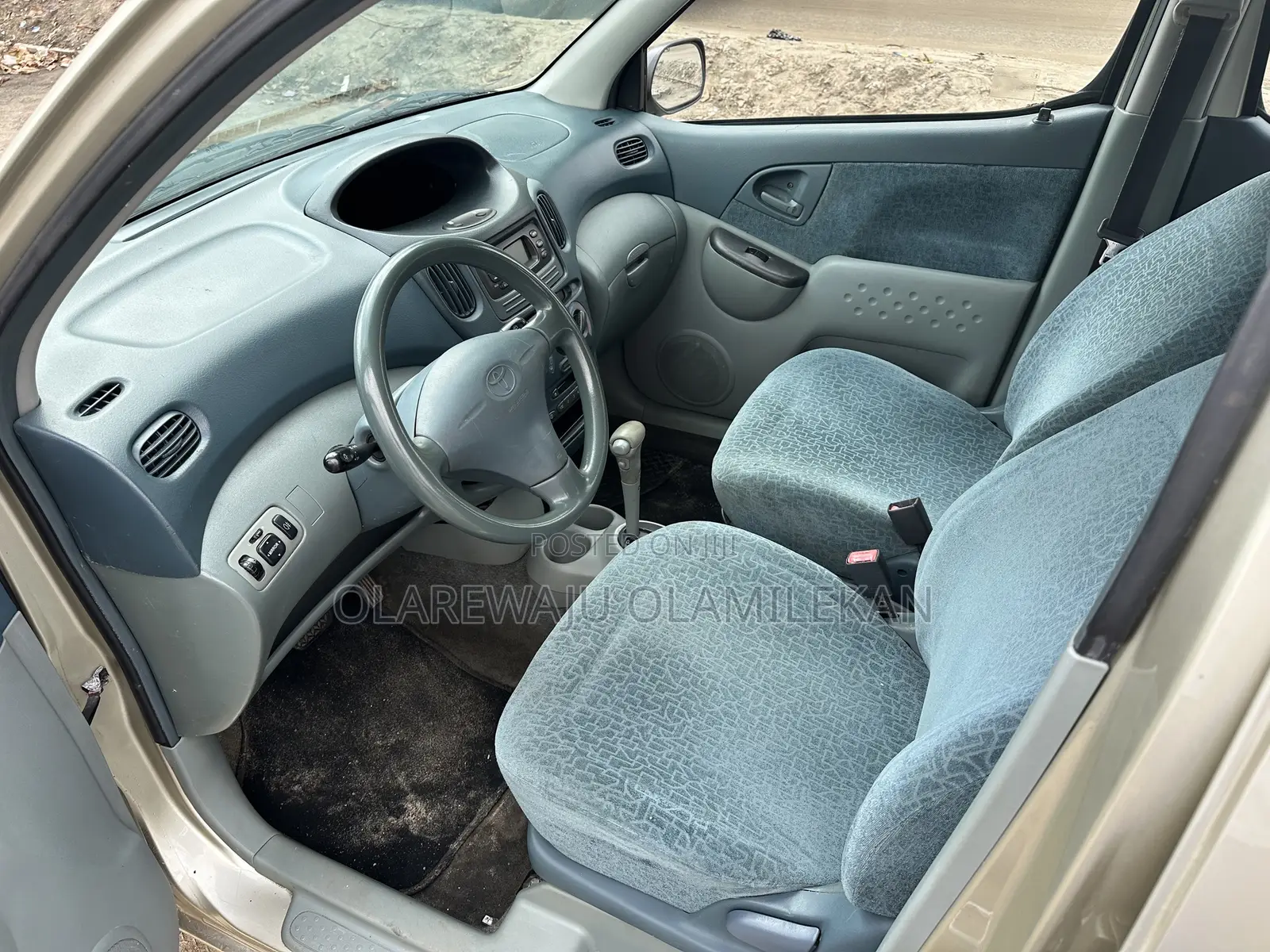 Toyota Yaris 2003 Gold
