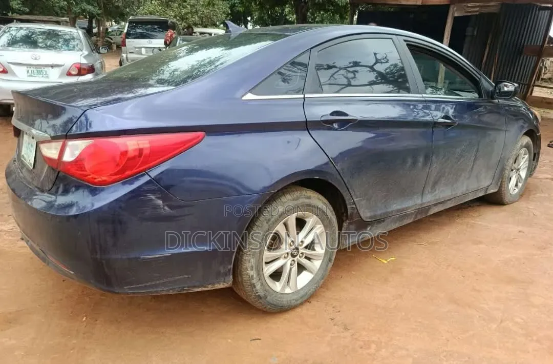 Hyundai Sonata 2012 Blue