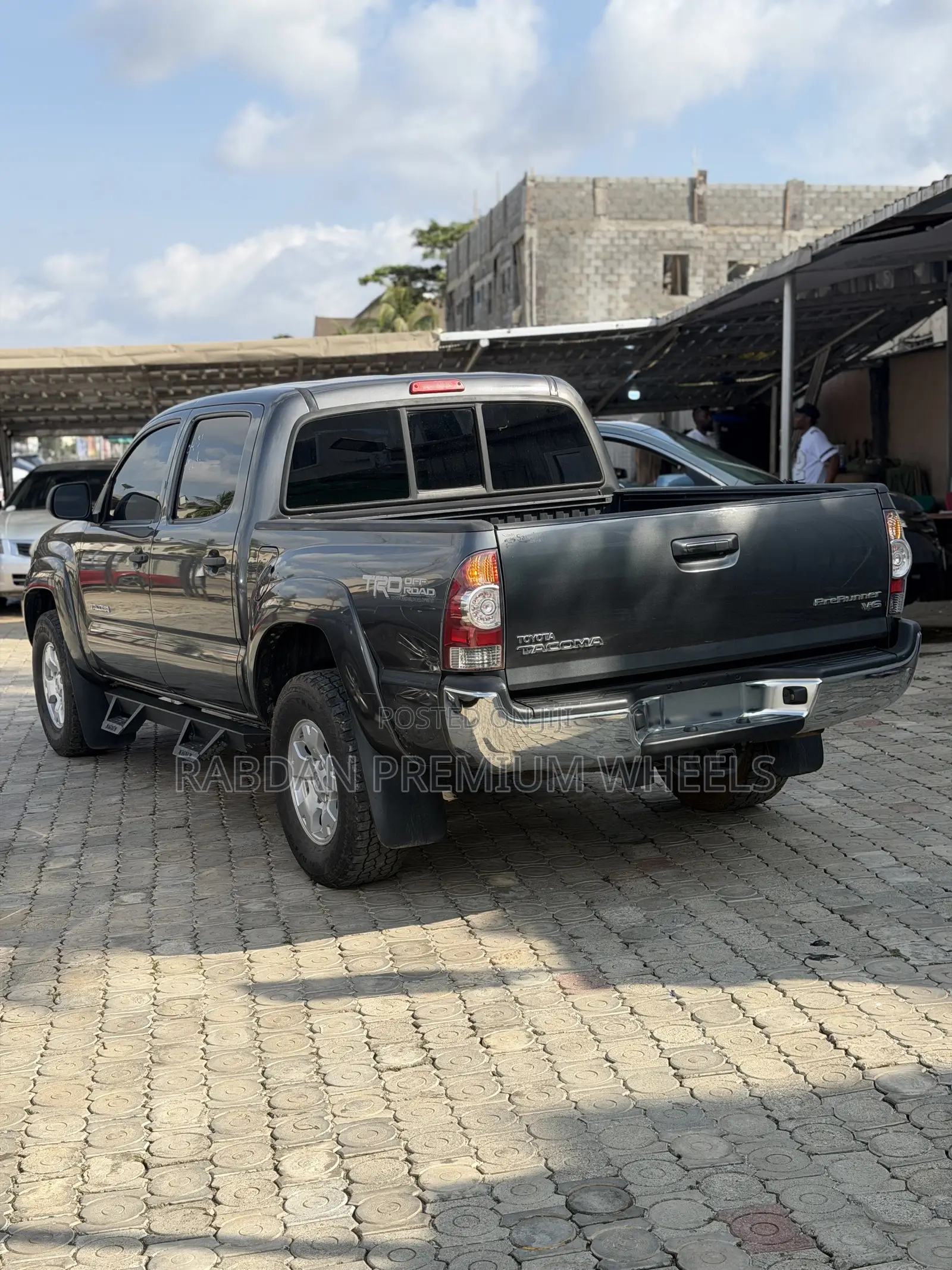 Toyota Tacoma Access Cab 4x4 4.0L V6 5-Speed Automatic 2013 Gray