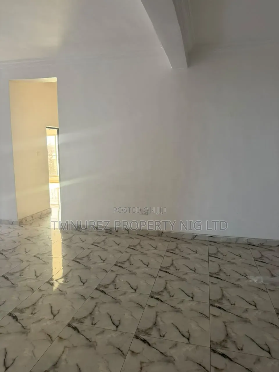 2bdrm Apartment in Chevron for rent