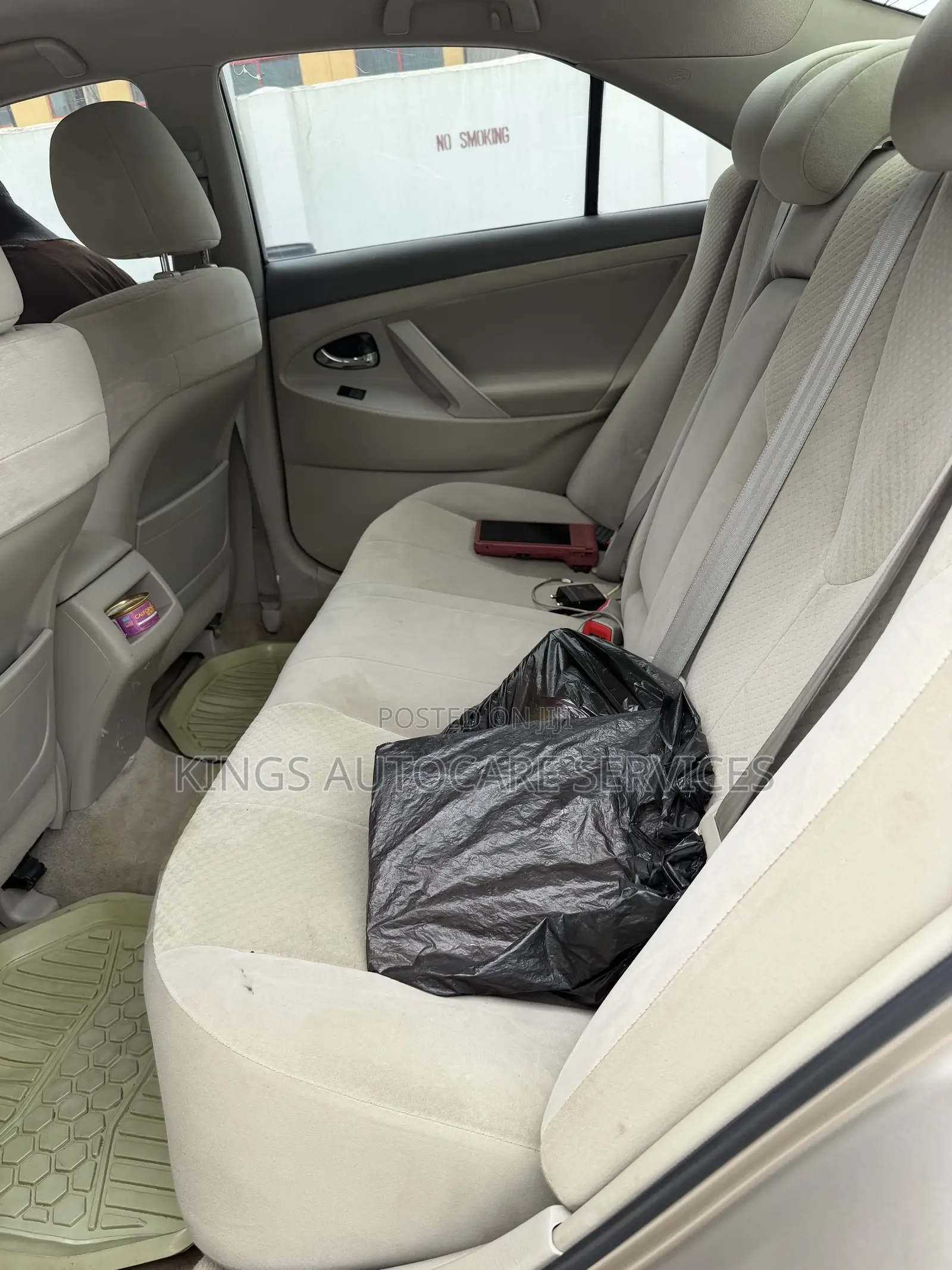 Toyota Camry LE 4dr Sedan (2.4L 4cyl 5A) 2008 Gold
