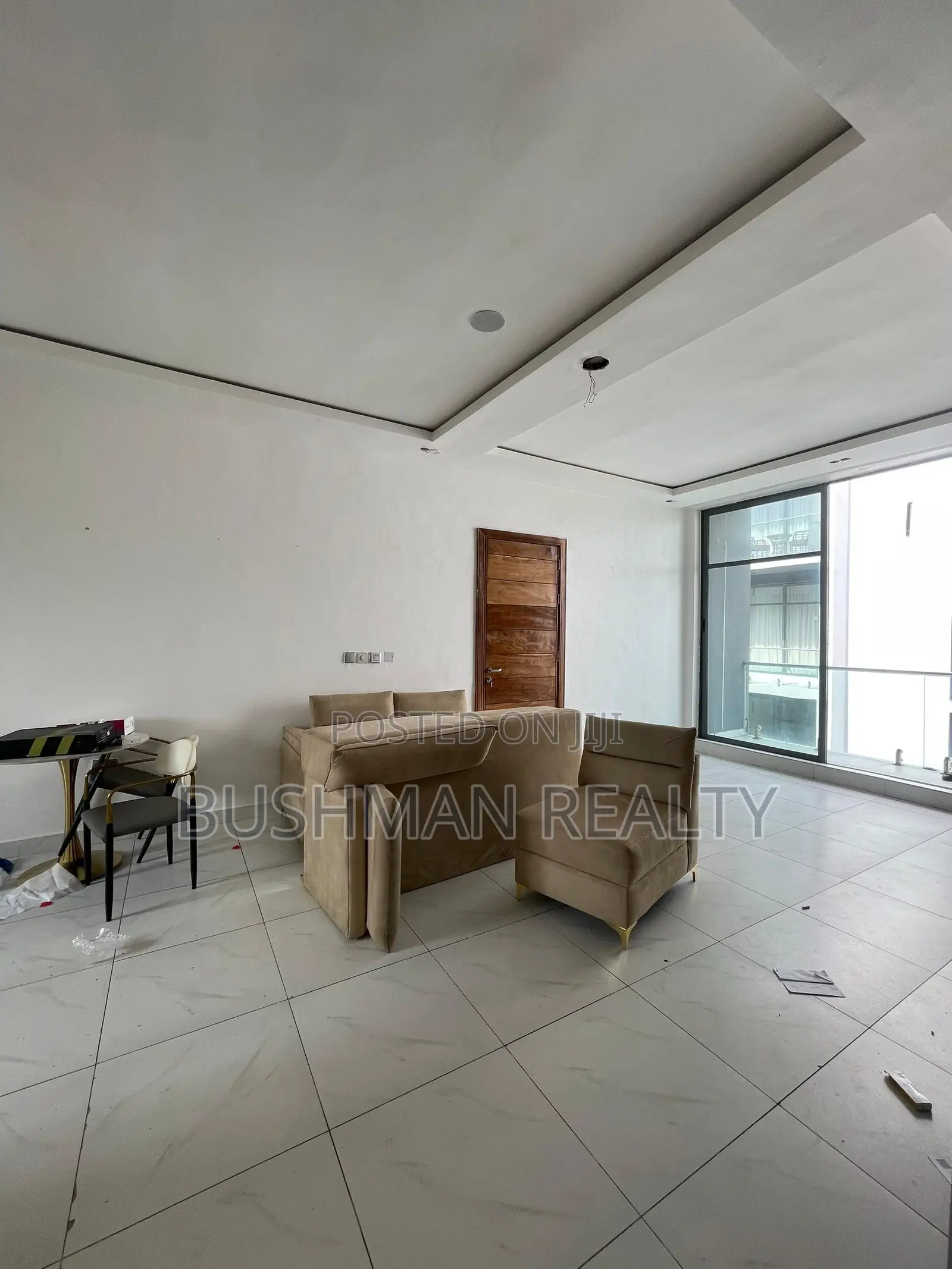 2bdrm Apartment in Chevron for rent