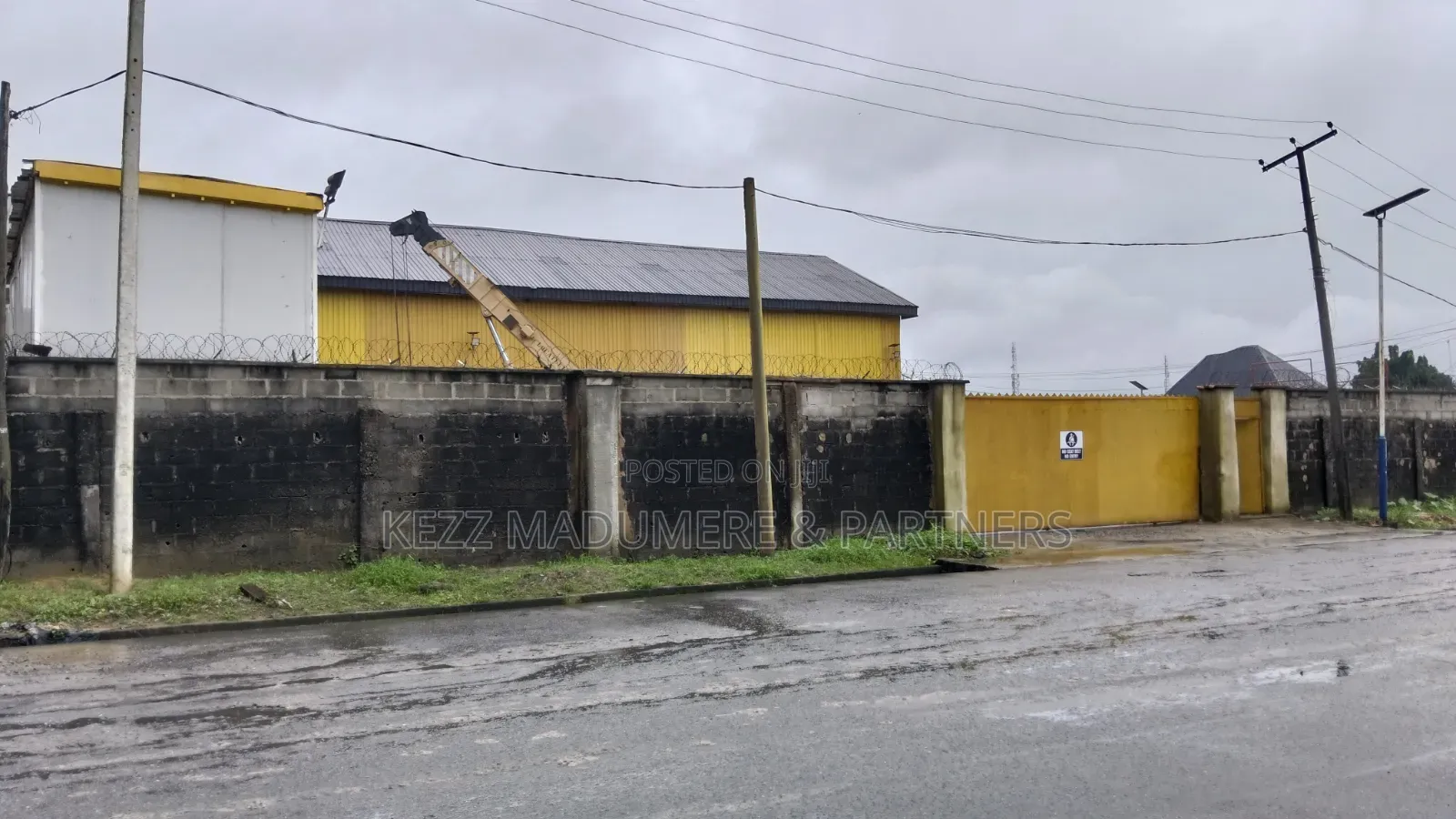 For Sale : Warehouse at Trans Amadi , Port Harcourt