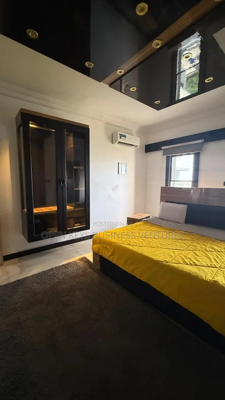 Furnished 3bdrm Apartment in Banana Island for rent