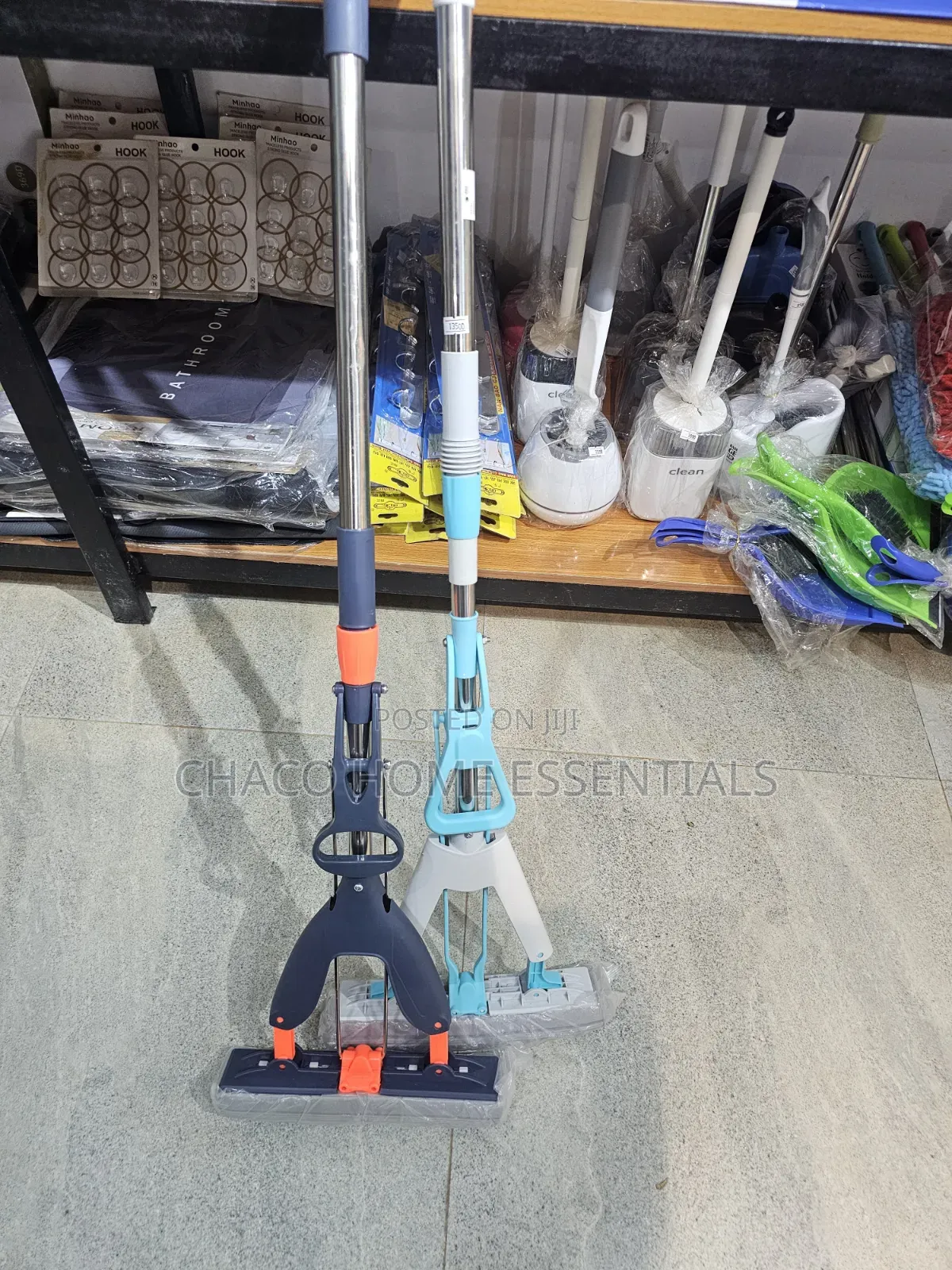 Squeeze - Hands-Free Floor Cleaning Mop With PVA Sponge