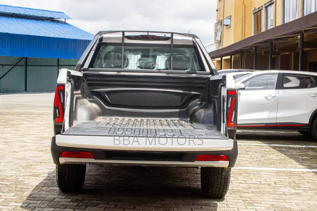 New Dongfeng Z9 2.0T Petrol 4WD 2026 White