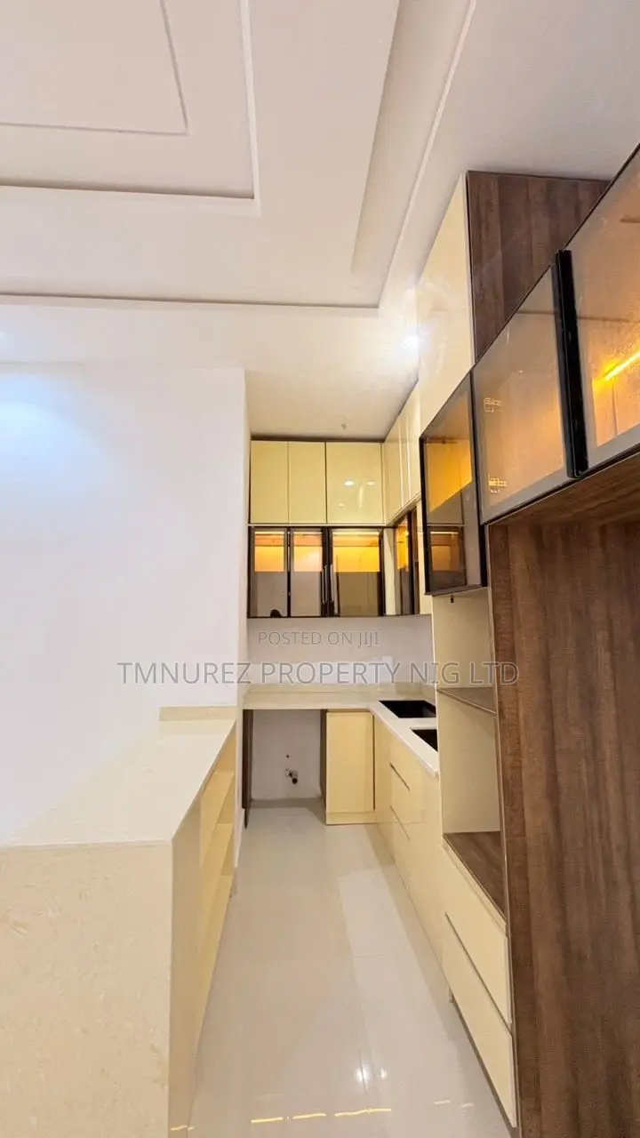 2bdrm Apartment in Old Bodija for sale