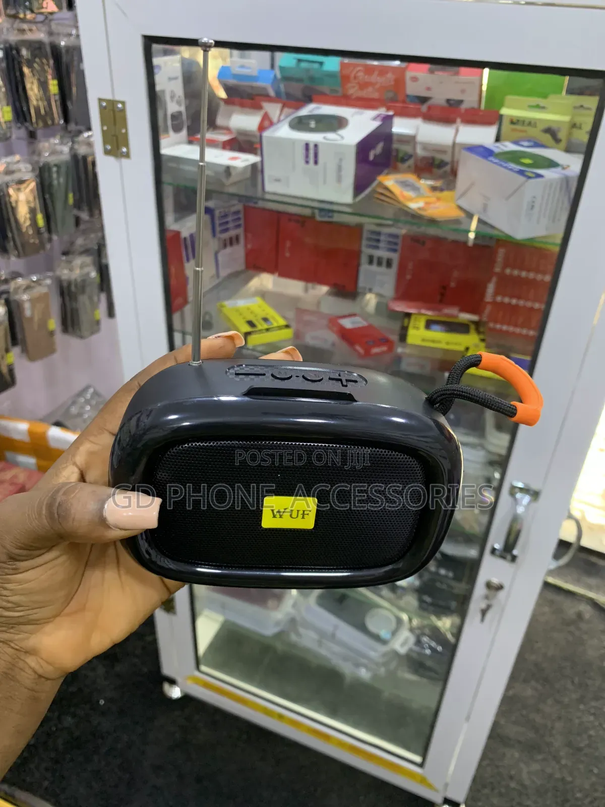 ​WUF W32 Mini Show Portable Wireless Speaker FM Radio