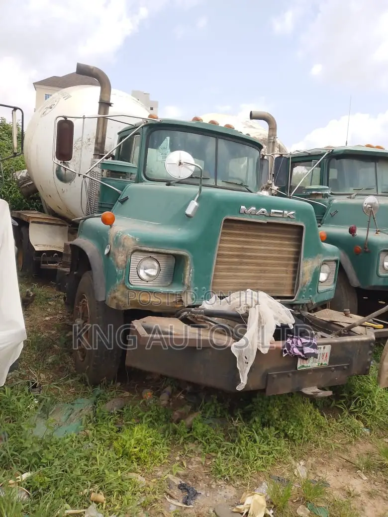 Mack Concrete Mixer