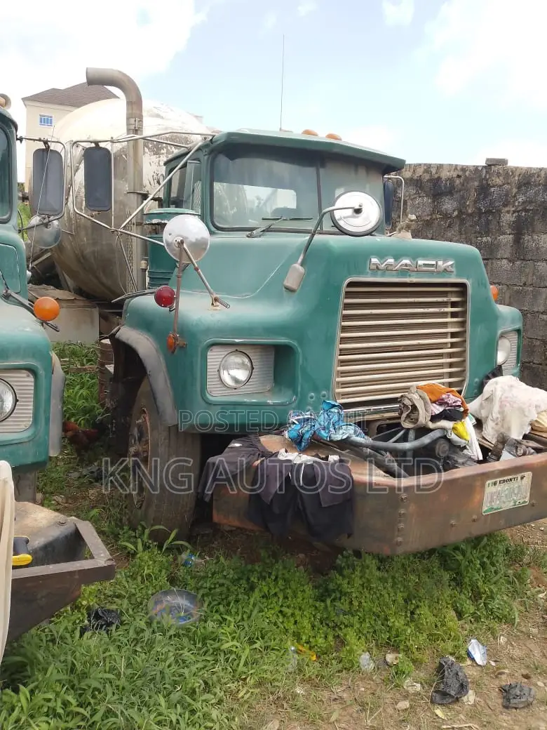 Mack Concrete Mixer