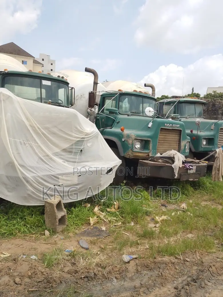 Mack Concrete Mixer