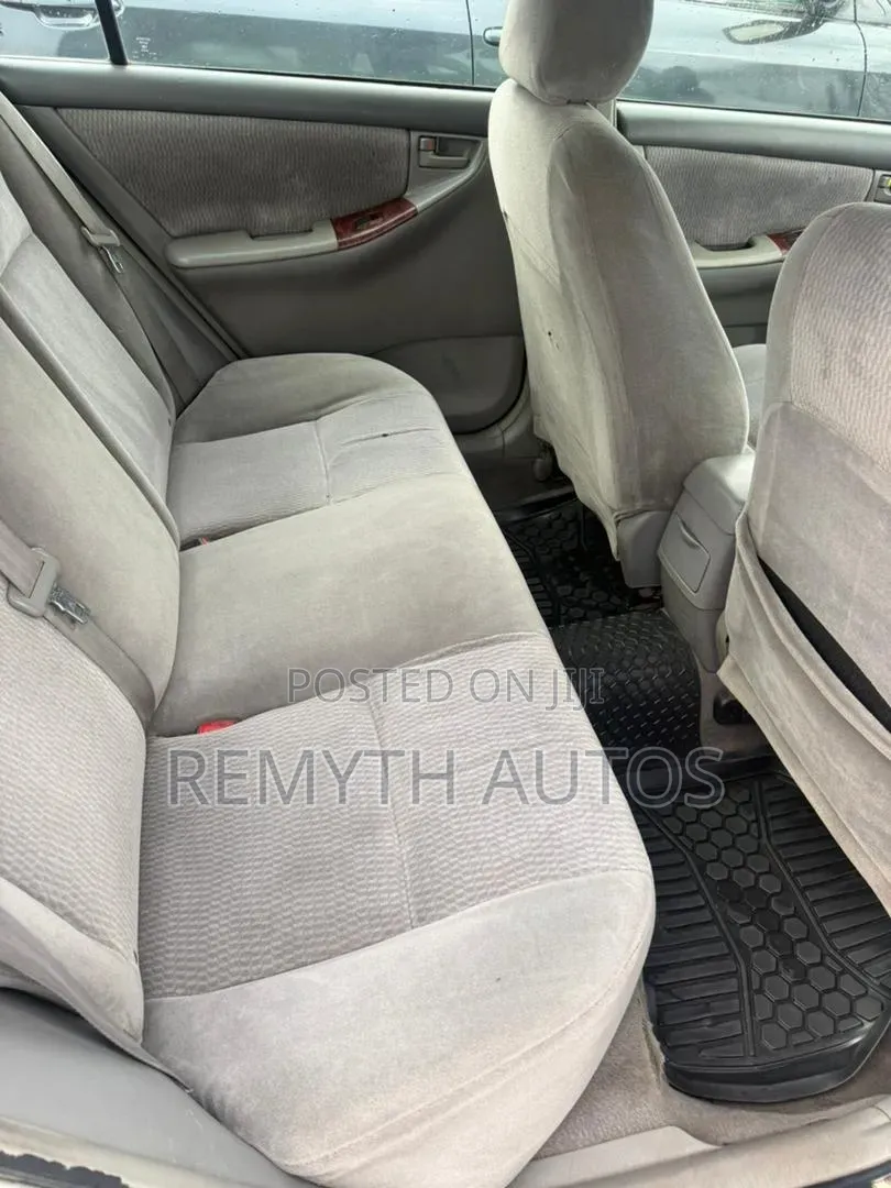 Toyota Corolla LE 2007 Silver