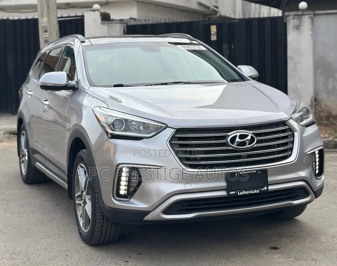 Hyundai Santa Fe Limited Ultimate AWD 2017 Gray